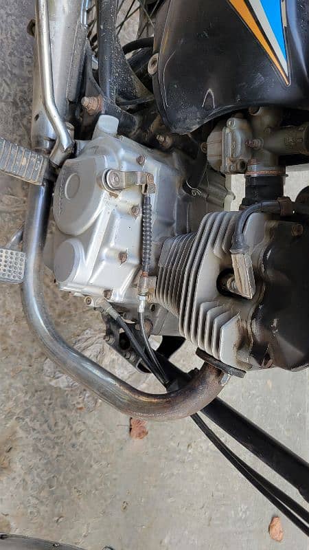 Cg 125 2007 model mid condition engine genuine 9