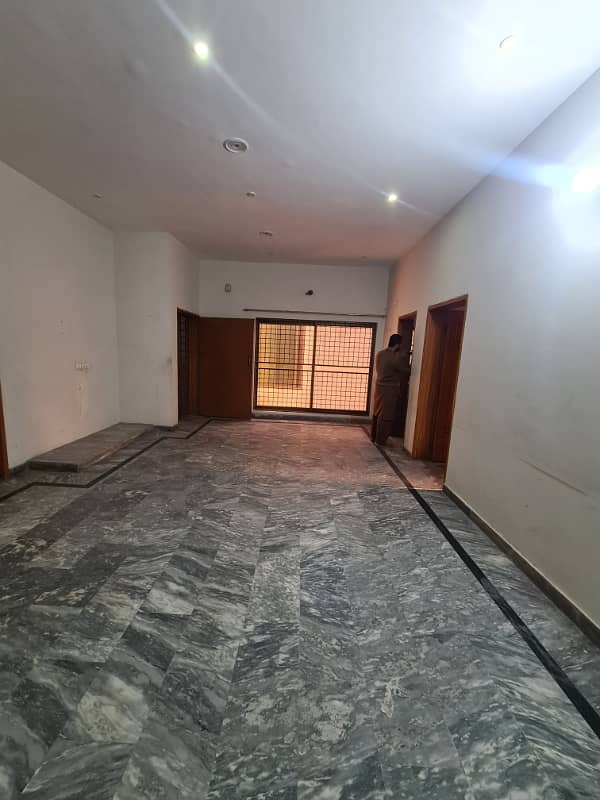 10MARLA MARBLE FLOORING UPPER PORTION FOR RENT IN ALLAMA IQBAL TOWN 3