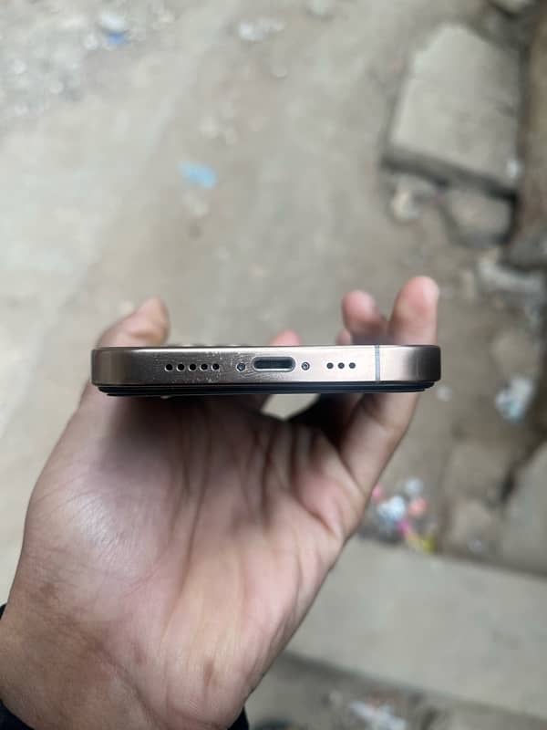 iPhone XR converted into iPhone 16 pro 2