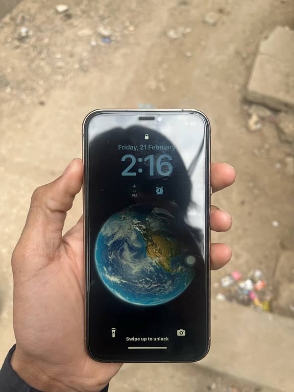 iPhone XR converted into iPhone 16 pro 4