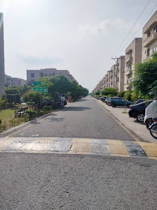 11 MARLA 3-BEDROOM APARTMENT FOR RENT IN ASKARI -11 LAHORE. 22