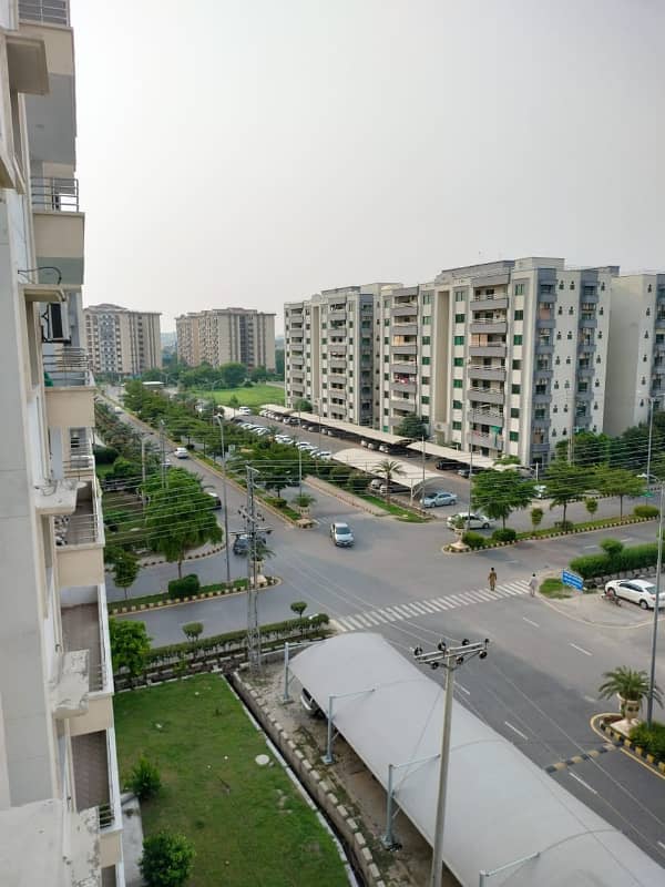 12 MARLA 4 BEDROOM APARTMENT FOR RENT IN ASKARI 11 LAHORE 12