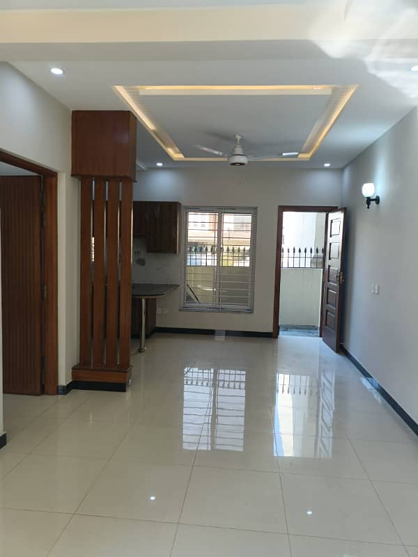 D12 Premier Living 4 Bedroom House Of Rent 7