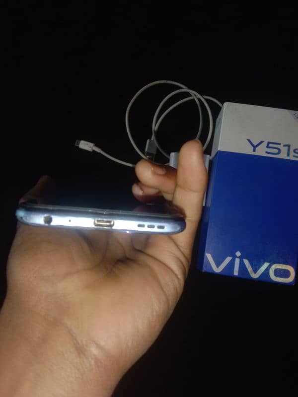 vivo 51s 0