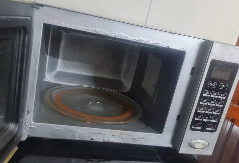 Used Haier Microwave Oven 2