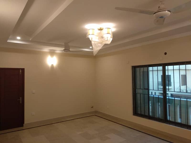 Upper portion for rent in E 11 Islamabad 9