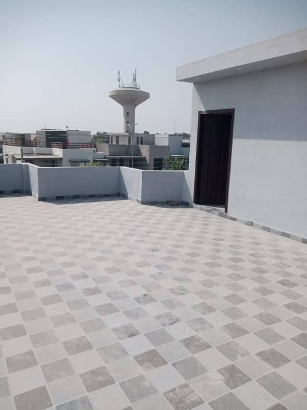 10 Marla Ultra Modern Decent Designer House for sale in Buch Executive Villas Multan 16