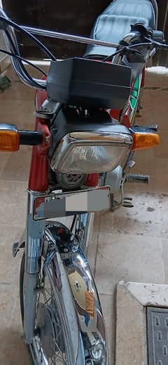 Hundyas 70cc for sale mint condition red colour