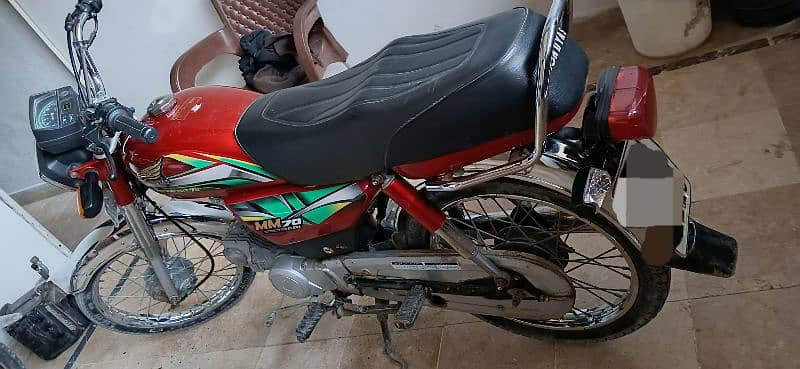 Hundyas 70cc for sale mint condition red colour 2