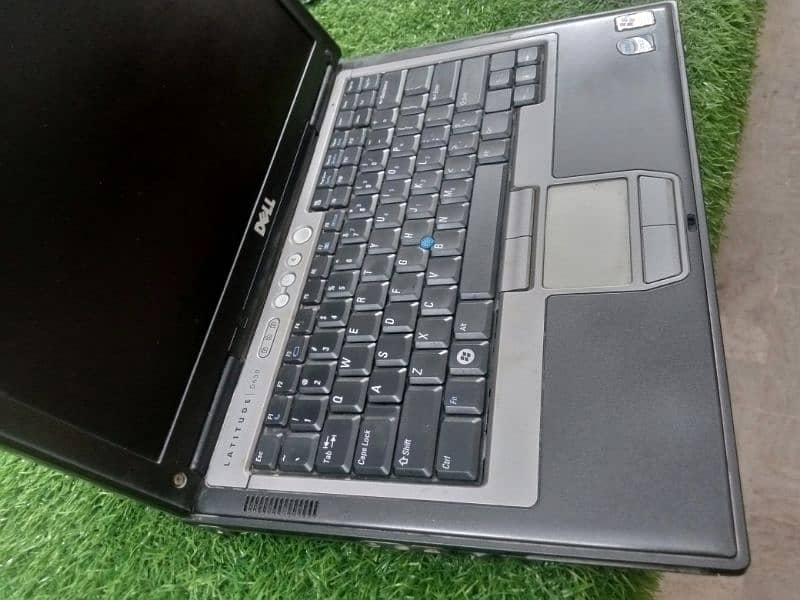 Dell cor2do laptop 3