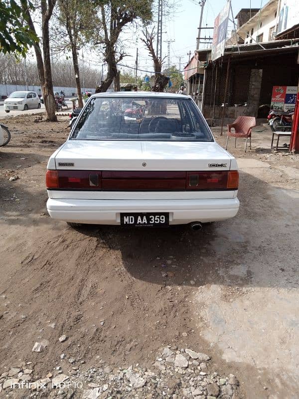 Nissan Sunny 1989 3