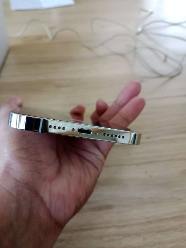 Apple iPhone 13 pro max 256 Non PTA 4