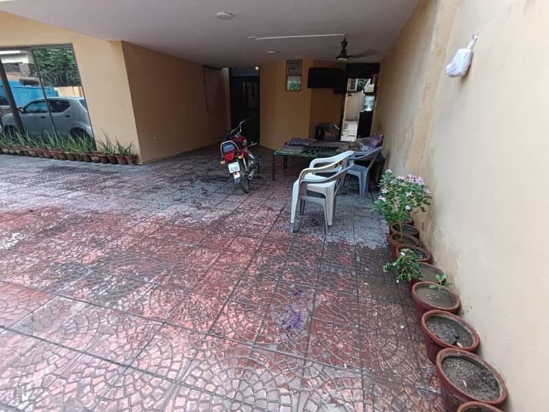 1 Kanal Single Story House For Sale In Lahore Cavalry Ground 2