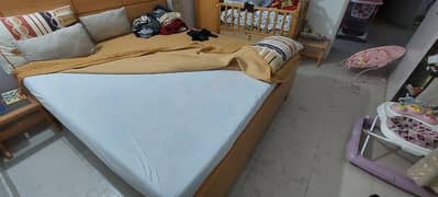 king size bed 6 ft x 6.5 ft