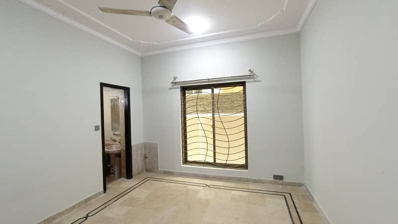 Beautiful 1 Kanal House For Sale In F-15 15