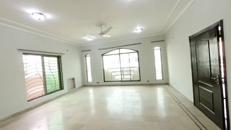 Beautiful 1 Kanal House For Sale In F-15 22