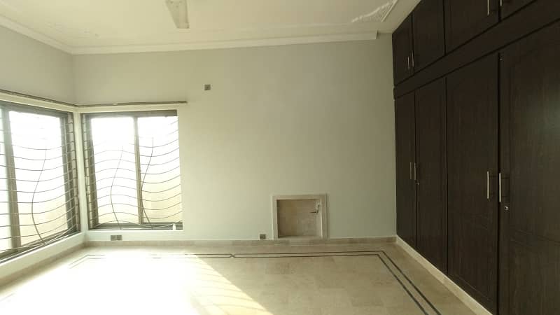 Beautiful 1 Kanal House For Sale In F-15 35