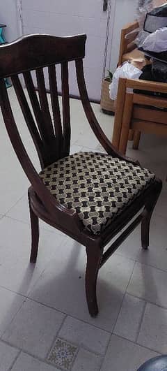 Dining table - 6 chairs - Glass top