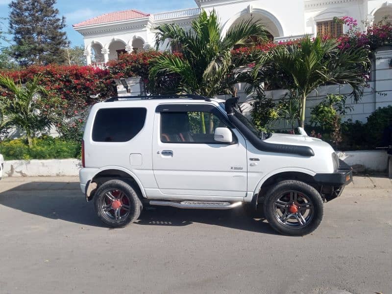 Suzuki Jimny 2012 0