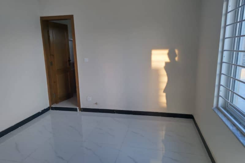 10 Marla Upper Portion For Rent In Pgechs Phase 1 At Very Ideal Location Very Close To Main Road 15