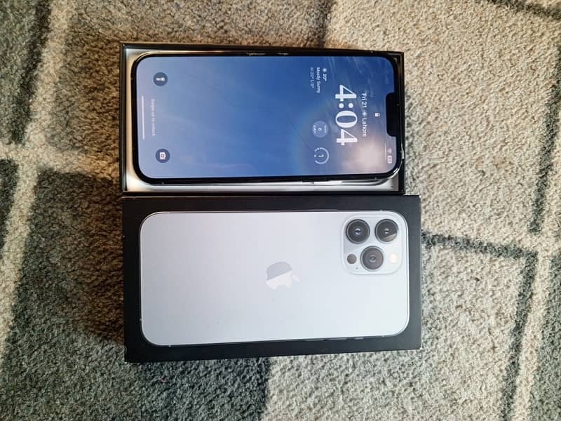 Iphone 13 pro max  JV 256 gb siera blue 4