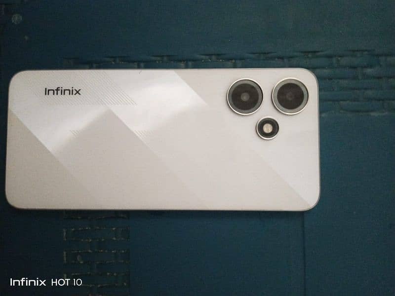 urgent sale Infinix hot 30 ply 3