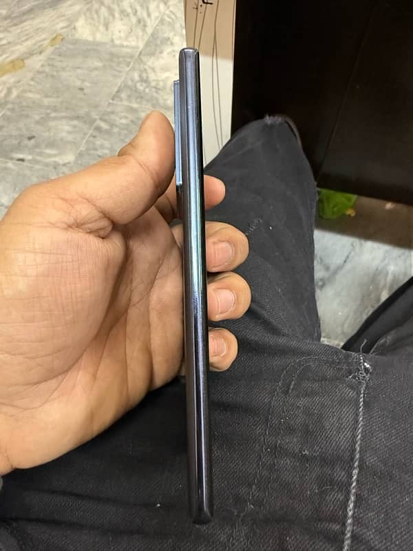 note 40 pro all box 2