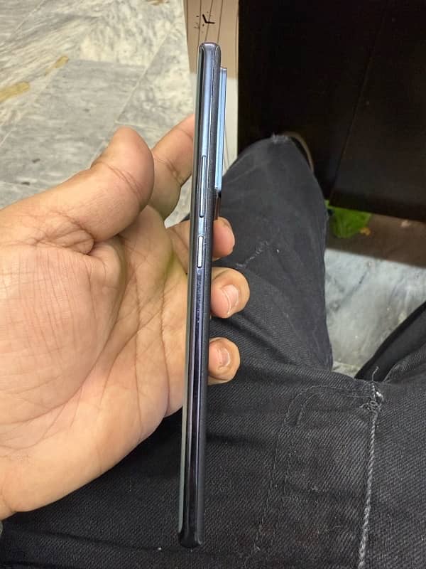 note 40 pro all box 4