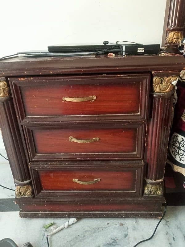 urgent sell,, wooden furniture, dressing table, two side table. 3