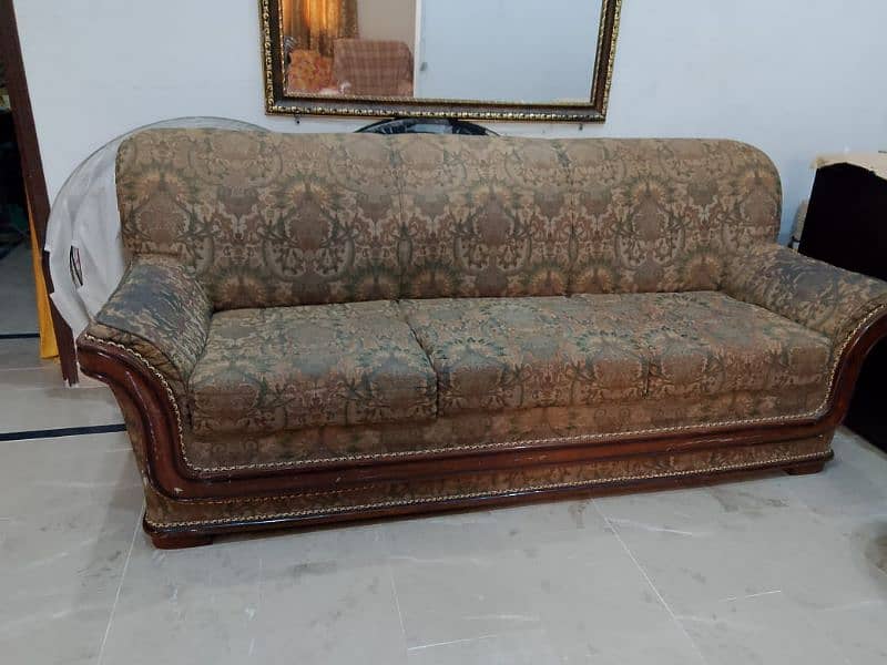 sofa for sell 1