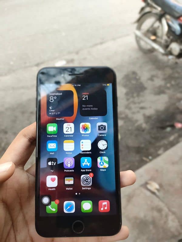 iPhone 7plus 128GB Pta approved 2