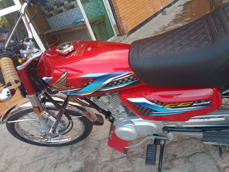 Honda 125cc 2024 4