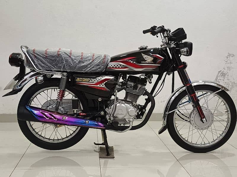 HONDA CG-125 MODEL 2024 5