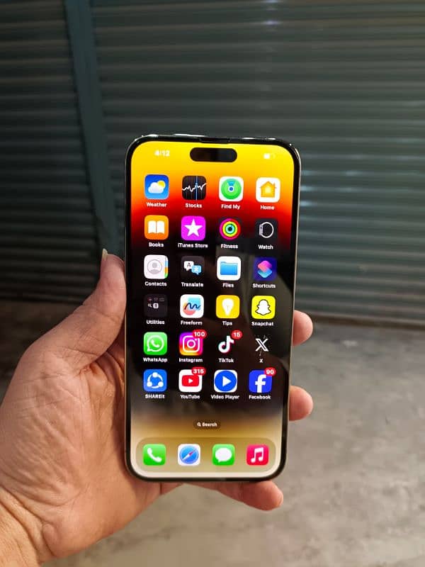 iPhone 14 pro Max factory unlocked 9