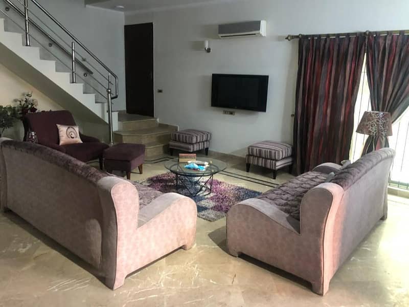 1 Kanal Beautiful Fully Furnished House For Rent in HH Block in DHA Phase-4 8