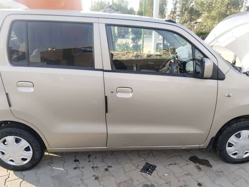 Suzuki Wagon R 2016 4