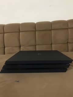 Ps4 pro 1 tb with 1 controller