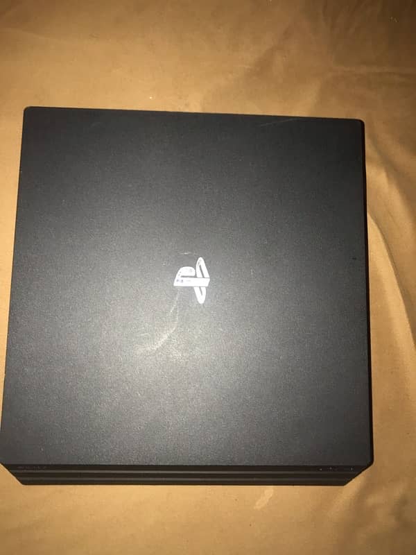 Ps4 pro 1 tb with 1 controller 5