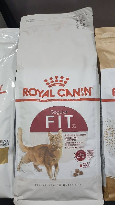 cat and dog food all breeds available 2