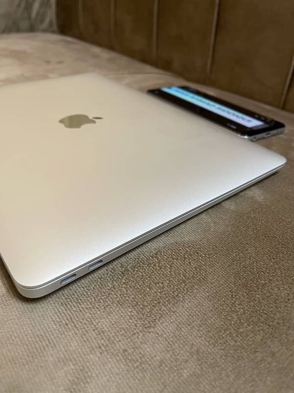 MacBook Air M1 2020 17