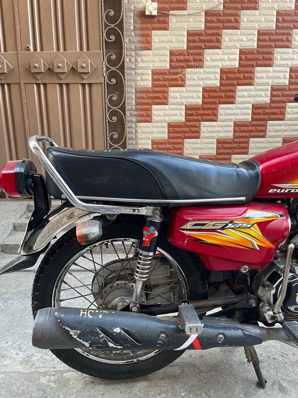 honda  125 2021 urgent sale faisla town Lahore 3