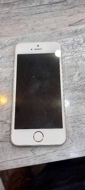 I phone 5s. non PTA 0