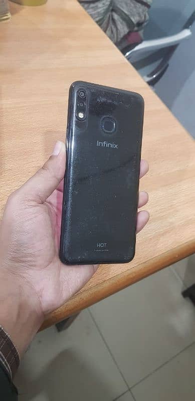 Infinix Hot 8 Lite 4