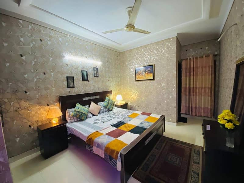 Furnished 1bed flat for Daily or Monthly basis bahria town 3