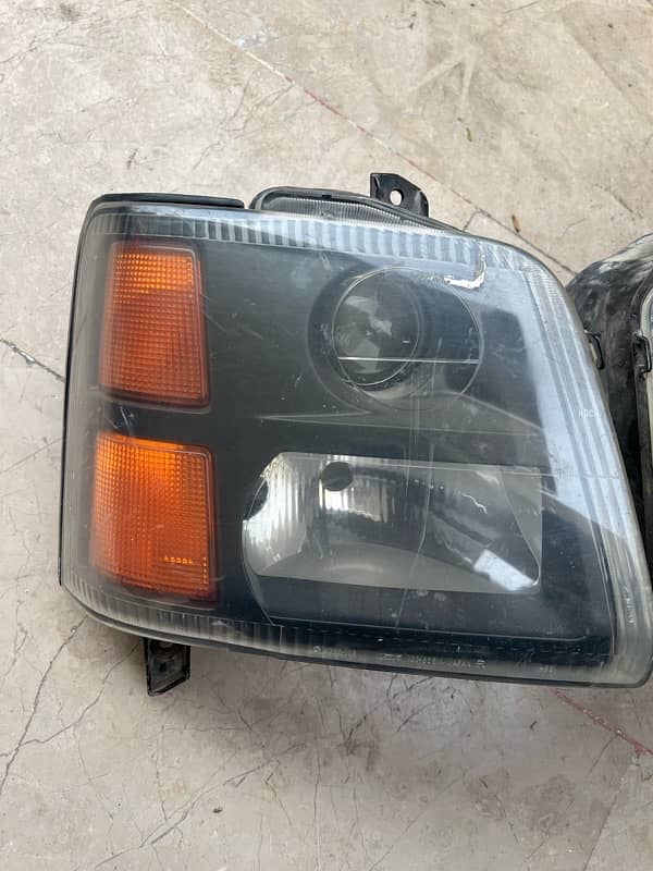 Suzuki wagonR 2001 model head lights 2