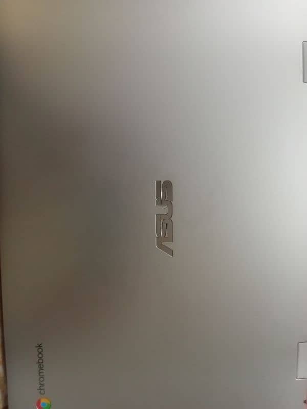 Asus Chromebook CX1400 0