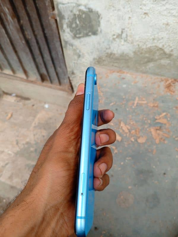 Iphone XR Non PTA Urjunt sell 1