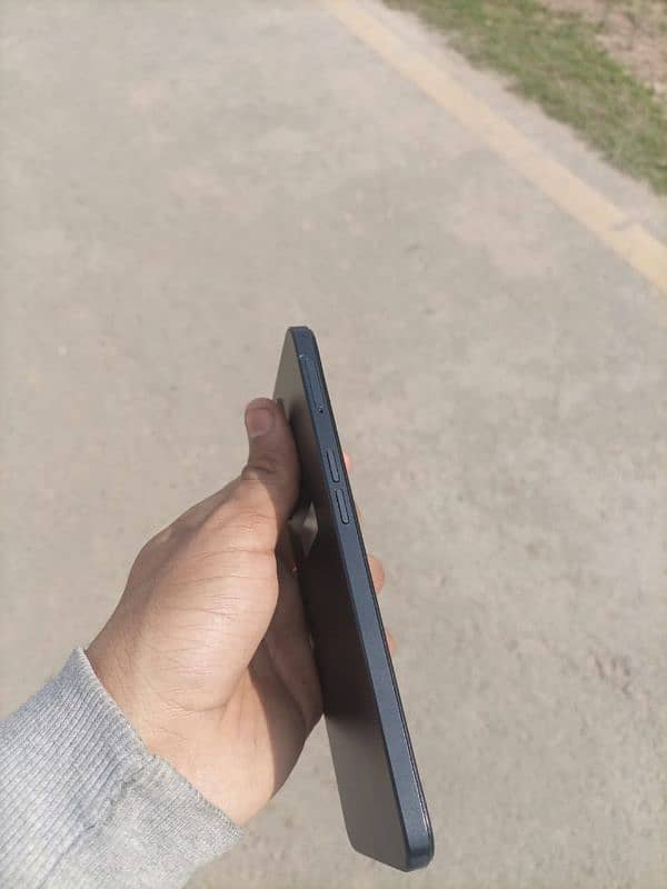 One plus N300 5g non pta 3