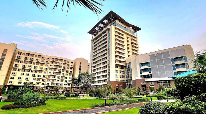 1-Bedroom Facing Garden View Residential Apartment for Sale in Penta Square, Lahore 1