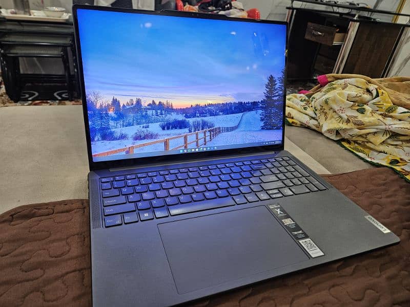 Gaming and productivity Laptop with RTX 4060, Lenovo Slim Pro 9i 1